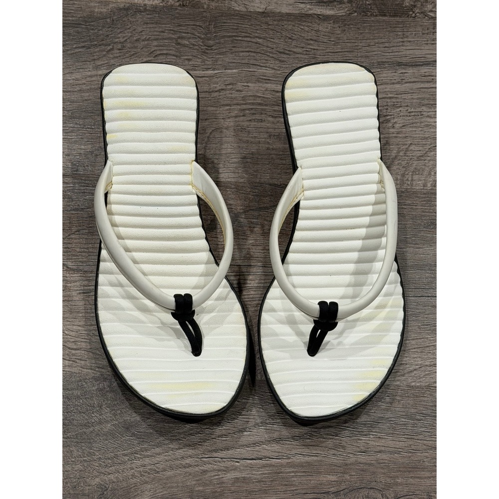 Crocs Women White Black Wedge Flip Flops Thong Sandals Ribbed Footbed Size 7